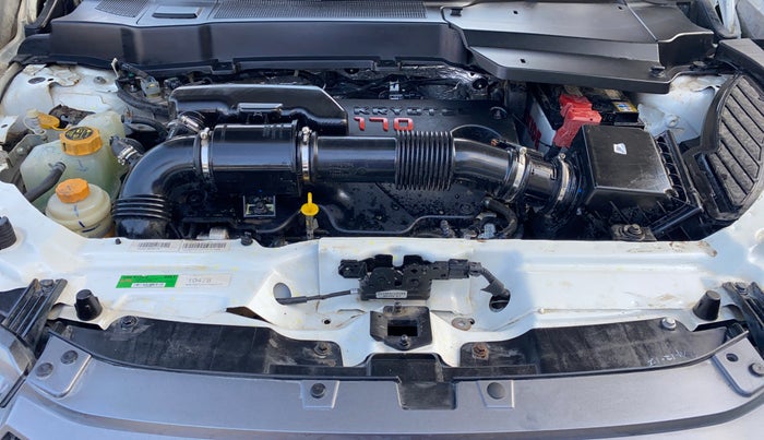 2022 Tata Safari XM, Diesel, Manual, 17,807 km, Engine View