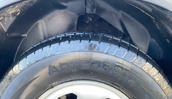 2022 Tata Safari XM, Diesel, Manual, 17,807 km, Right Rear Tyre Tread