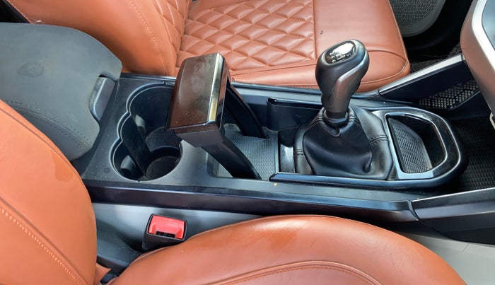 2022 Tata Safari XM, Diesel, Manual, 17,807 km, Gear Lever