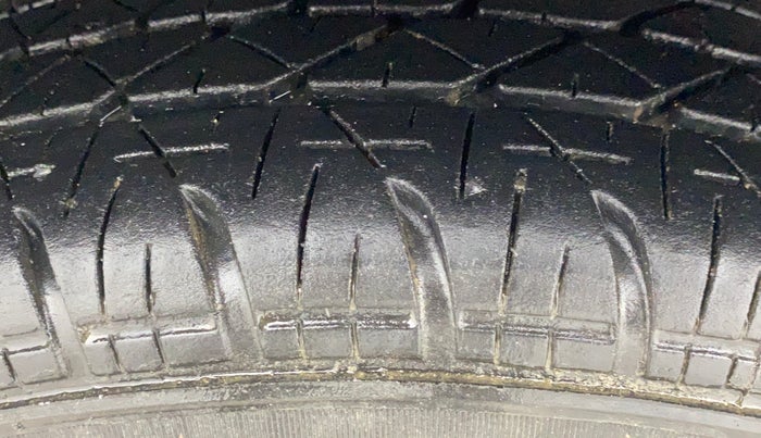 2018 Maruti Dzire VXI AMT, Petrol, Automatic, 52,638 km, Left Front Tyre Tread