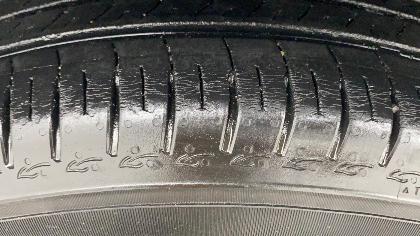 2018 Maruti Dzire VXI AMT, Petrol, Automatic, 52,638 km, Right Rear Tyre Tread