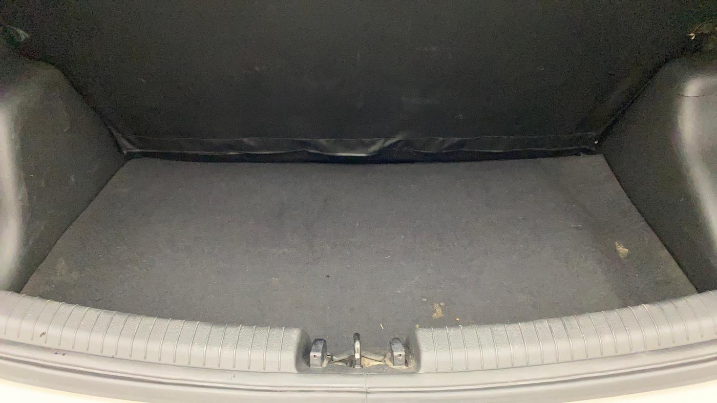 2018 Hyundai Grand i10 MAGNA 1.2 KAPPA VTVT, Petrol, Manual, 46,219 km, Boot Inside