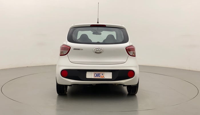 2018 Hyundai Grand i10 MAGNA 1.2 KAPPA VTVT, Petrol, Manual, 46,219 km, Back/Rear