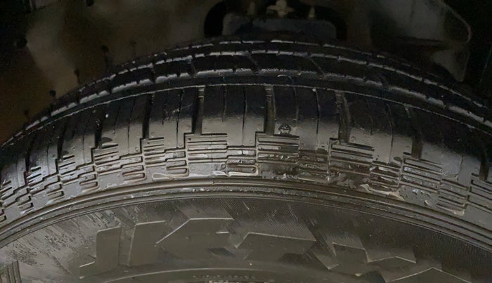 2022 Mahindra Thar LX D AT 4WD HT, Diesel, Automatic, 73,784 km, Right Front Tyre Tread