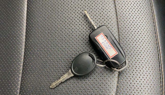 2019 Tata TIAGO NRG PETROL, Petrol, Manual, 28,954 km, Key Close Up