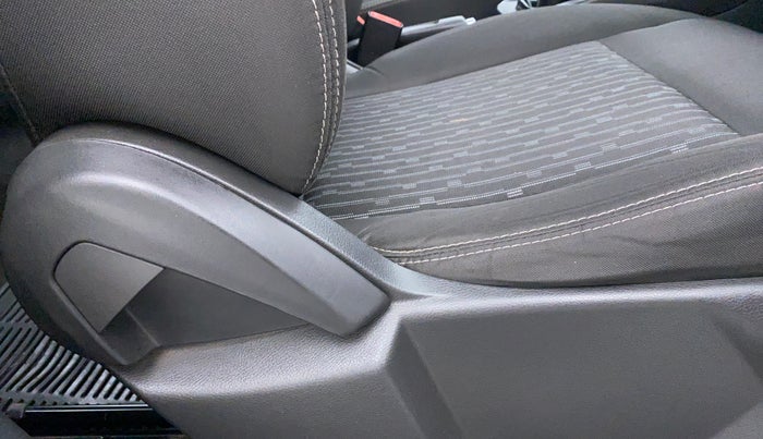 2017 Ford New Figo 1.2 TREND, Petrol, Manual, 27,874 km, Driver Side Adjustment Panel