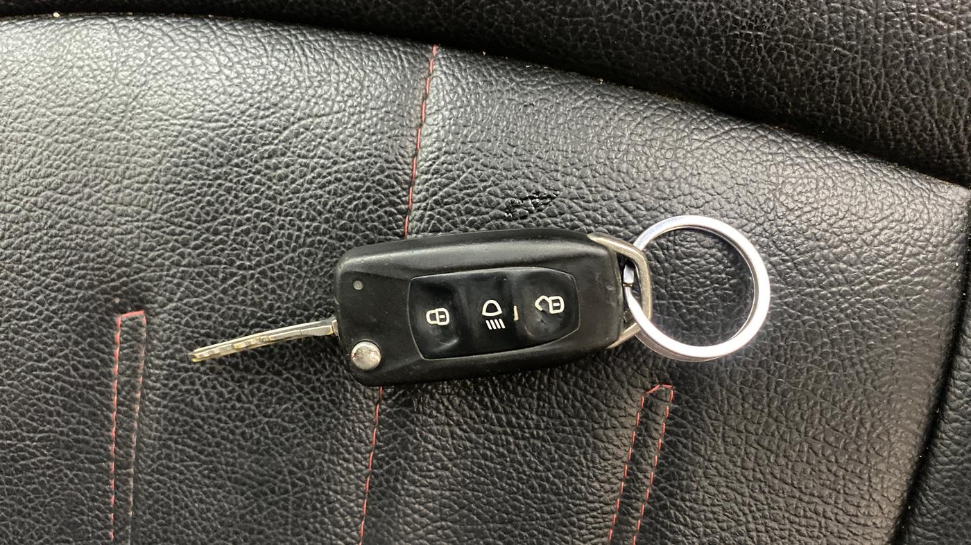 2017 Tata TIGOR XTA PETROL, Petrol, Automatic, 61,675 km, Key Close Up