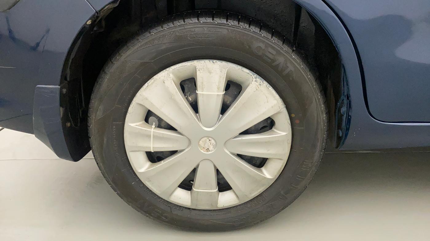 2016 Maruti Ertiga VDI SHVS, Diesel, Manual, 74,693 km, Right Rear Wheel