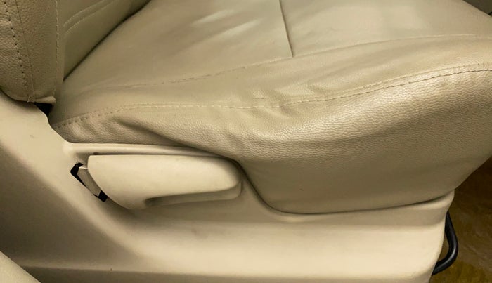 2016 Maruti Ertiga VDI SHVS, Diesel, Manual, 74,693 km, Driver Side Adjustment Panel