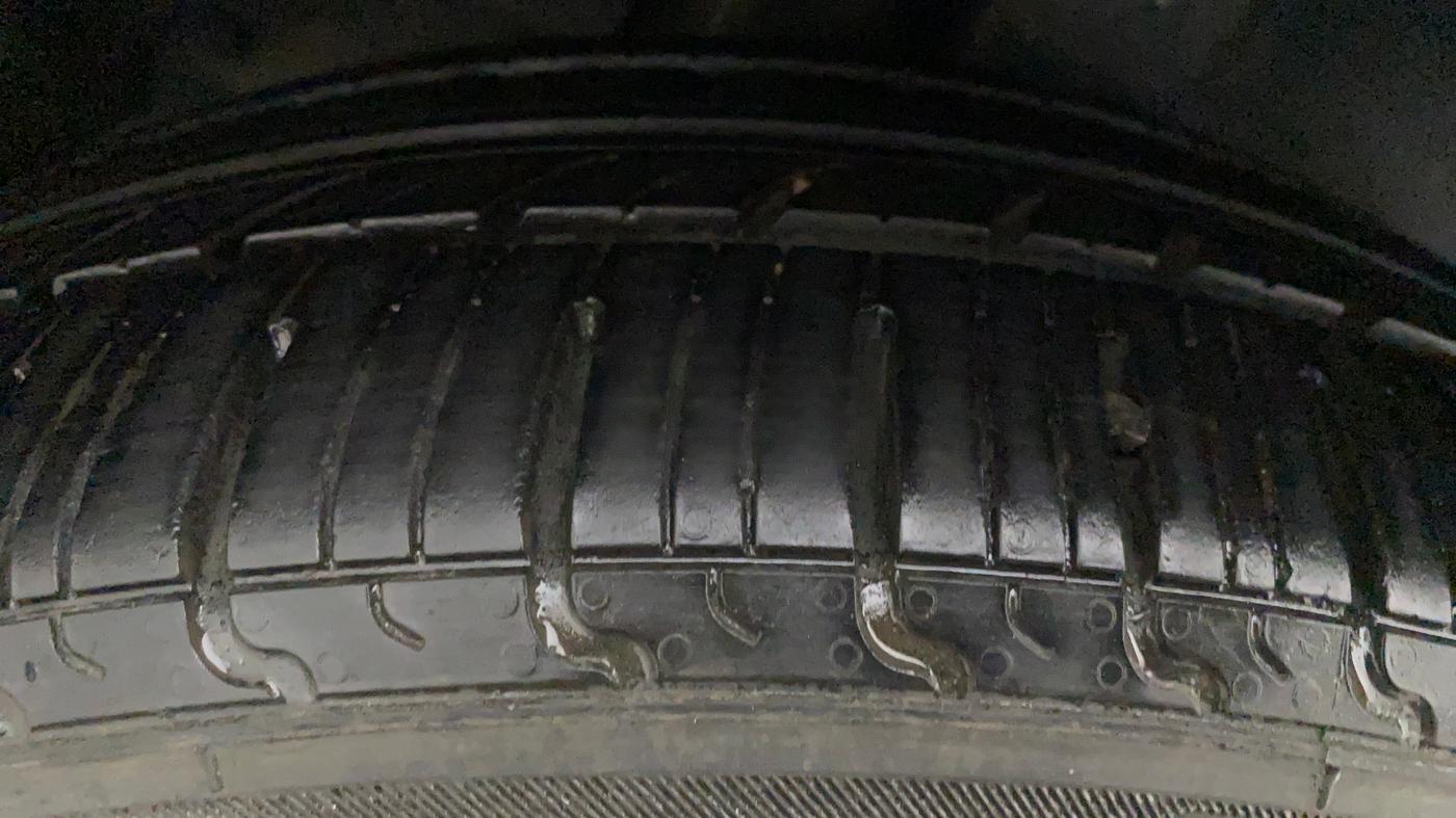 2016 Maruti Ertiga VDI SHVS, Diesel, Manual, 74,693 km, Right Rear Tyre Tread
