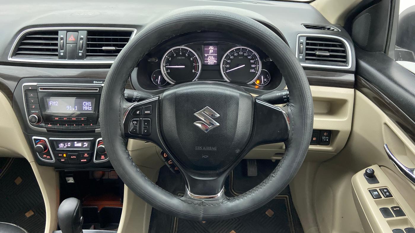 2017 Maruti Ciaz DELTA 1.4 AT PETROL, Petrol, Automatic, 70,698 km, Steering Wheel Close Up