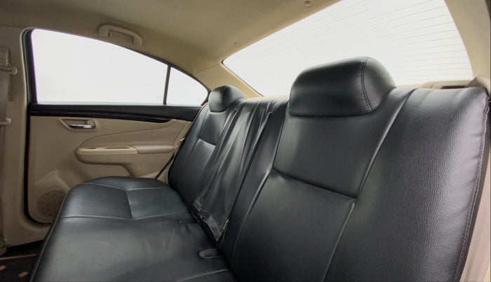 2017 Maruti Ciaz DELTA 1.4 AT PETROL, Petrol, Automatic, 70,698 km, Right Side Rear Door Cabin