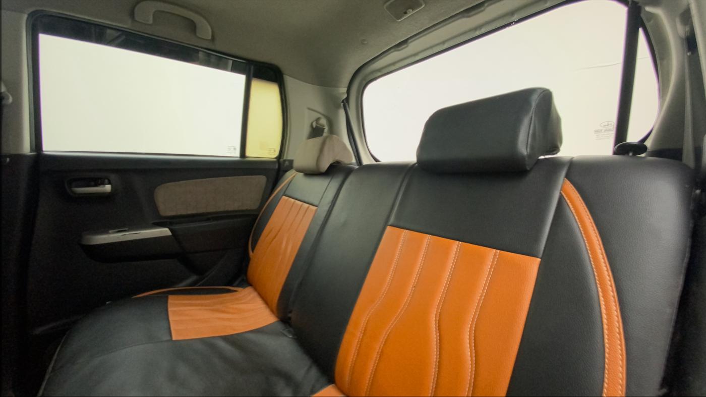 2015 Maruti Wagon R 1.0 VXI, Petrol, Manual, 84,642 km, Right Side Rear Door Cabin