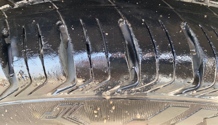 2020 Hyundai NEW I20 ASTA (O) 1.0 TURBO GDI DCT, Petrol, Automatic, 49,434 km, Right Front Tyre Tread