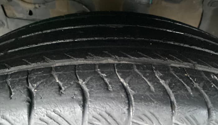 2024 Maruti Grand Vitara ZETA CNG, CNG, Manual, 96,171 km, Left Front Tyre Tread