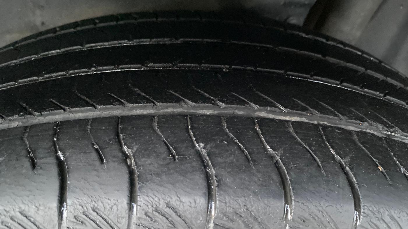 2024 Maruti Grand Vitara ZETA CNG, CNG, Manual, 96,171 km, Left Rear Tyre Tread