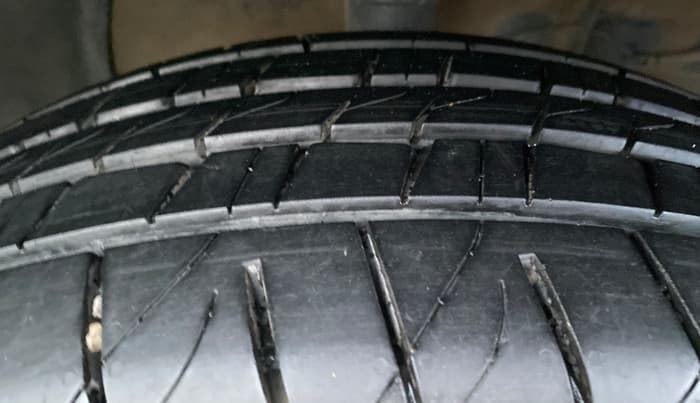 2024 Maruti Grand Vitara ZETA CNG, CNG, Manual, 96,171 km, Right Front Tyre Tread