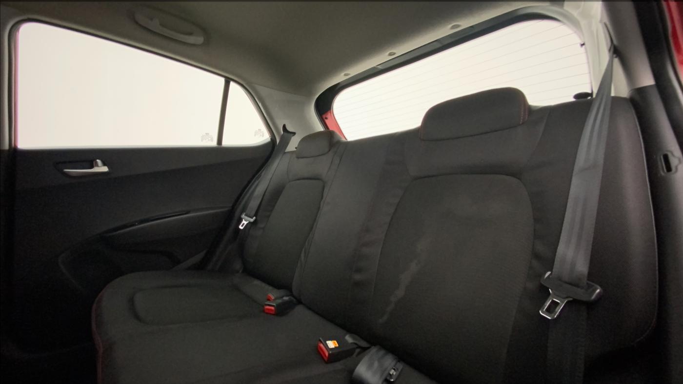 2018 Hyundai Grand i10 SPORTZ 1.2 KAPPA VTVT DUAL TONE, Petrol, Manual, 22,963 km, Right Side Rear Door Cabin