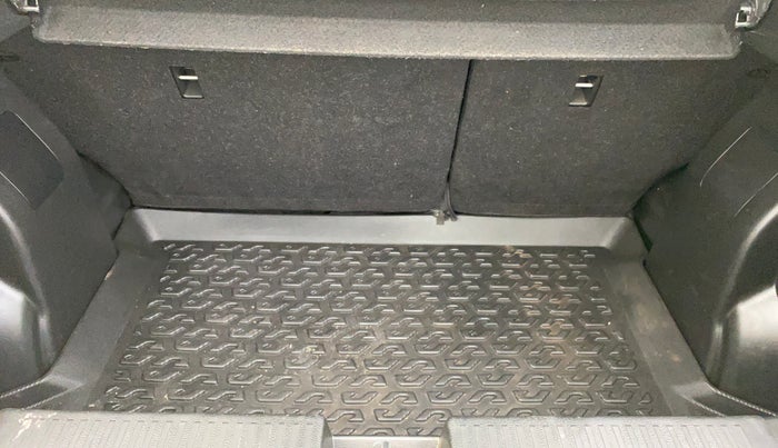 2023 Maruti FRONX DELTA PLUS 1.2MT, Petrol, Manual, 27,400 km, Boot Inside
