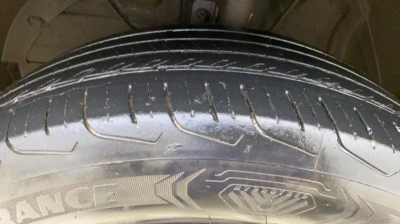 2023 Maruti FRONX DELTA PLUS 1.2MT, Petrol, Manual, 27,400 km, Left Front Tyre Tread