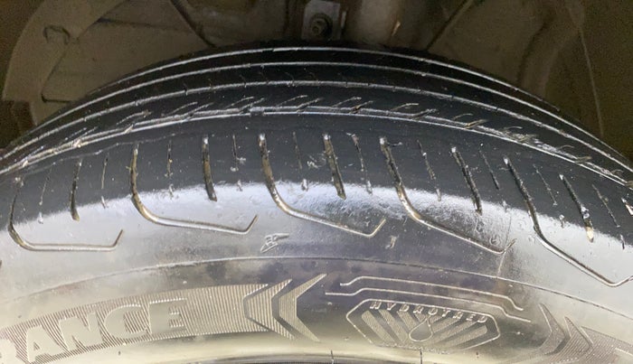 2023 Maruti FRONX DELTA PLUS 1.2MT, Petrol, Manual, 27,400 km, Left Front Tyre Tread
