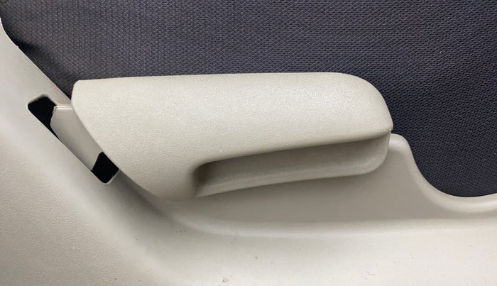 2014 Maruti Celerio VXI AMT, Petrol, Automatic, 1,05,227 km, Driver Side Adjustment Panel