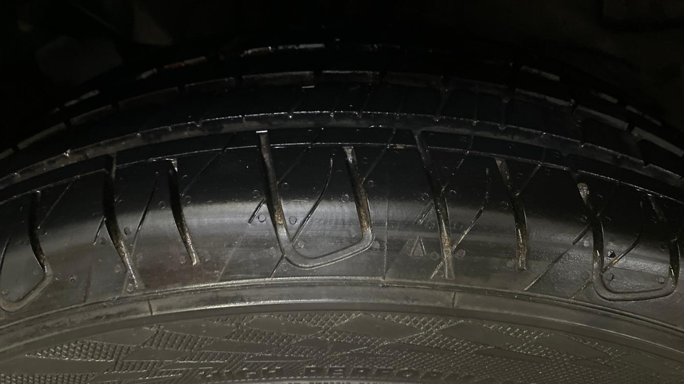 2022 Tata NEXON XE PETROL, Petrol, Manual, 44,218 km, Right Rear Tyre Tread