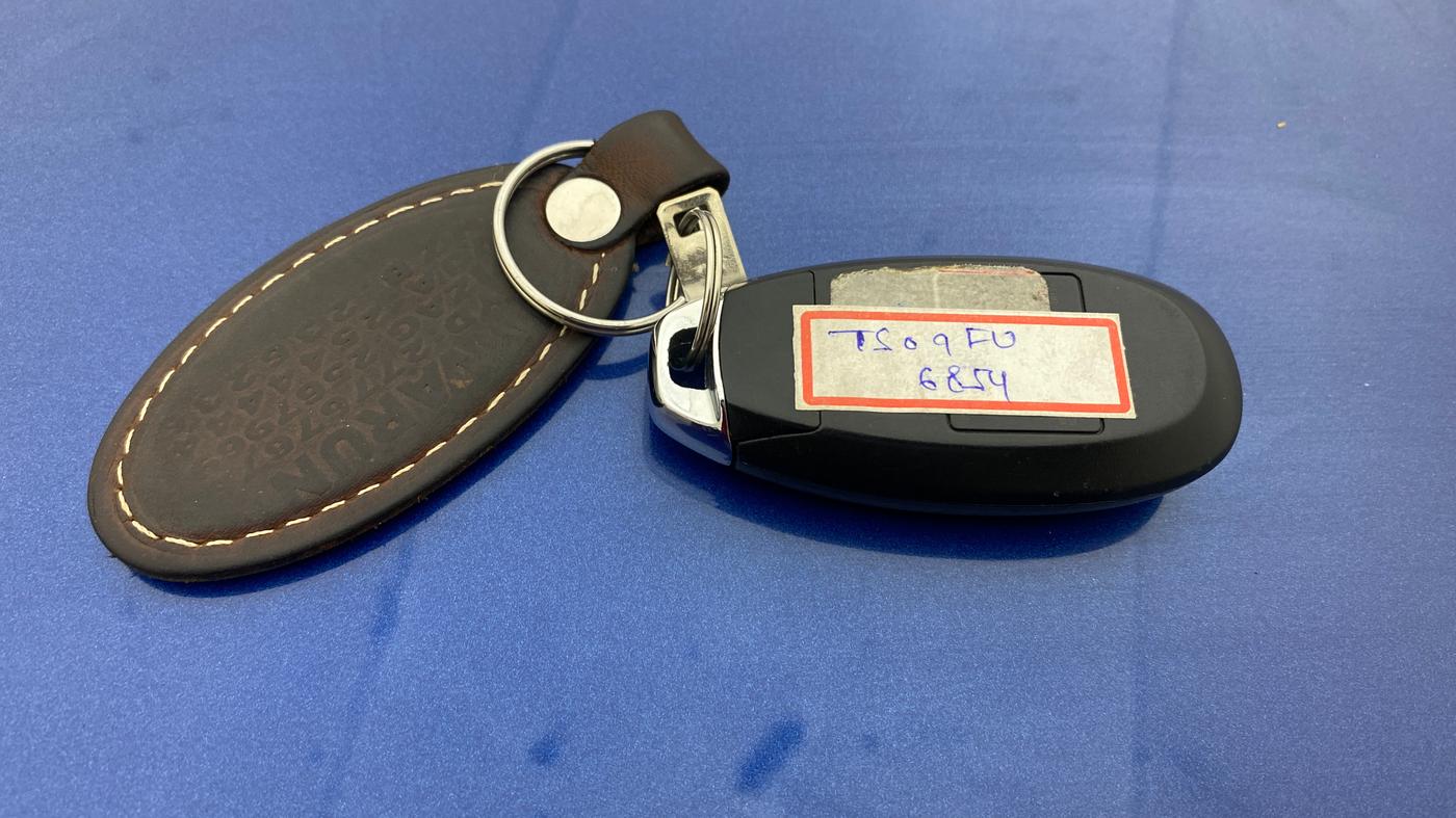 2022 Maruti Vitara Brezza ZXI PLUS AT DUAL TONE SHVS, Petrol, Automatic, 29,691 km, Key Close Up