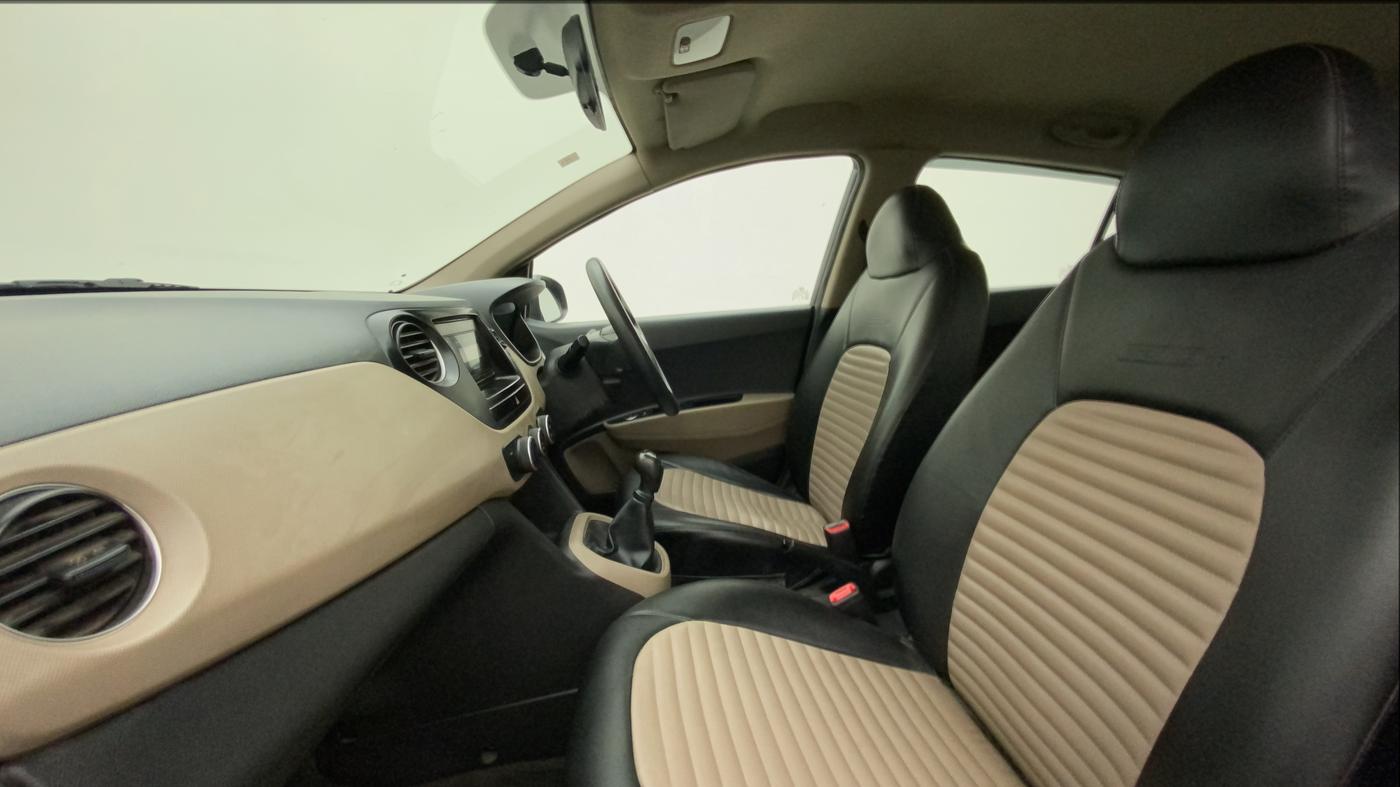 2017 Hyundai Grand i10 MAGNA 1.2 KAPPA VTVT, Petrol, Manual, 45,843 km, Right Side Front Door Cabin