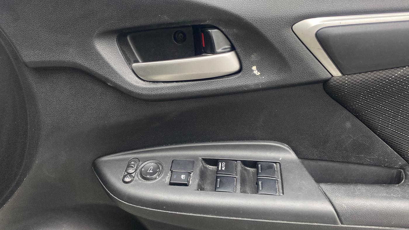 2015 Honda Jazz 1.2L I-VTEC VX, Petrol, Manual, 97,357 km, Driver Side Door Panels Control