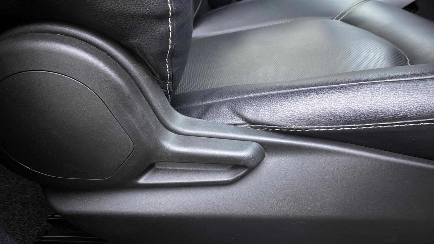 2021 Tata NEXON XM SUNROOF 1.5 RTQ, Diesel, Manual, 20,851 km, Driver Side Adjustment Panel