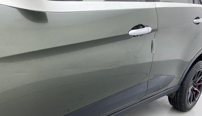 2021 Tata NEXON XM SUNROOF 1.5 RTQ, Diesel, Manual, 20,851 km, Front passenger door - Minor scratches