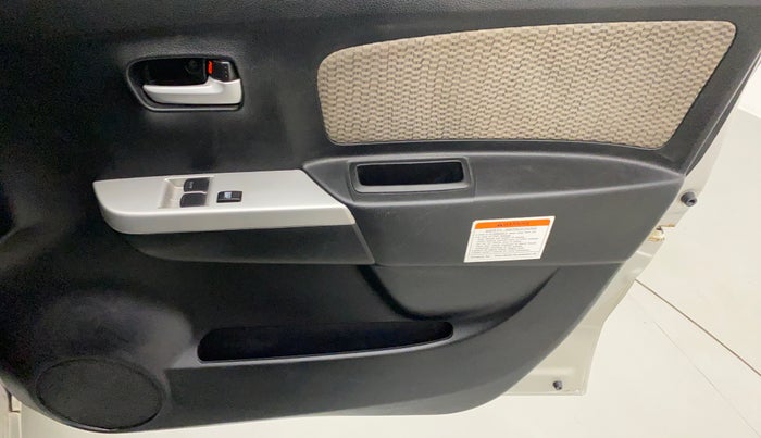 2015 Maruti Wagon R 1.0 LXI CNG, CNG, Manual, 37,064 km, Driver Side Door Panels Control