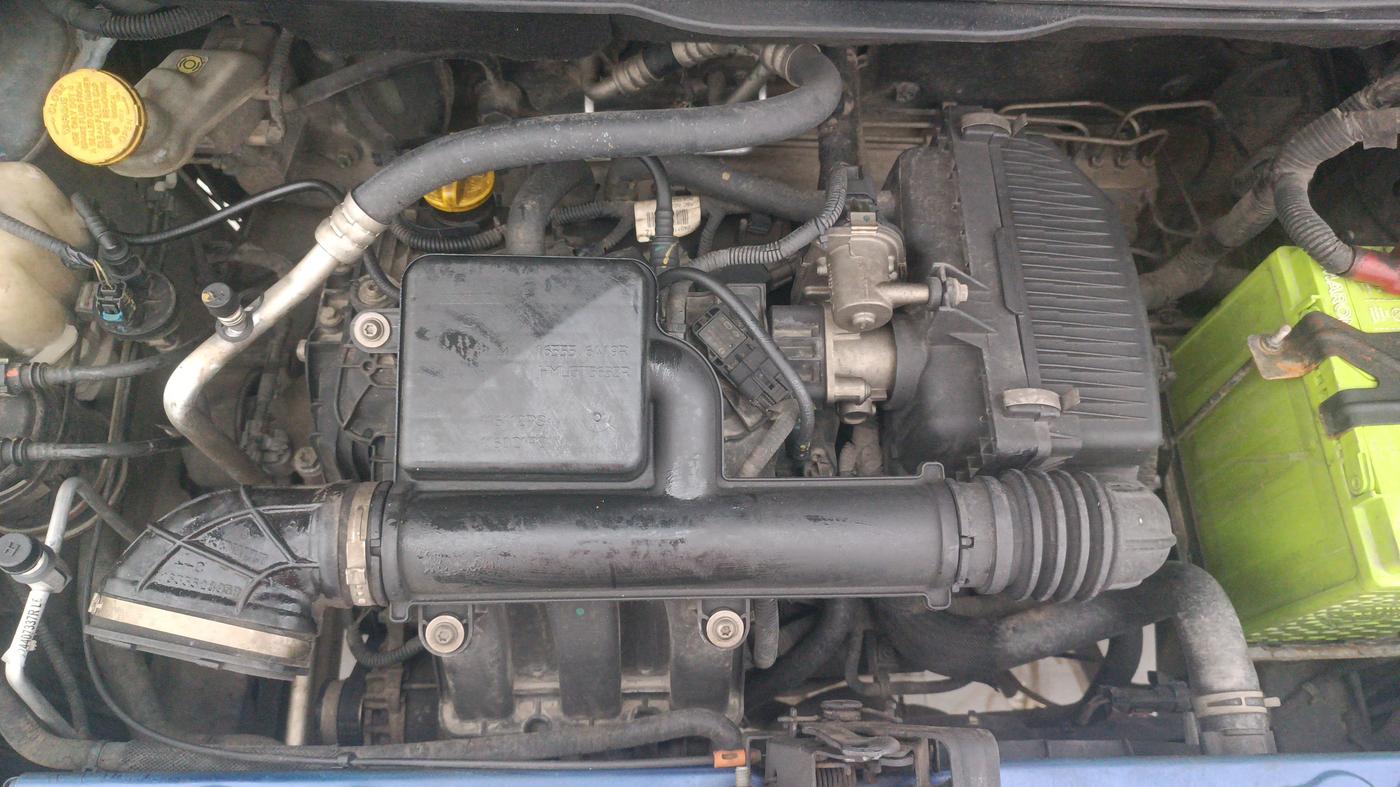 2019 Renault TRIBER RXZ, Petrol, Manual, 52,998 km, Engine View
