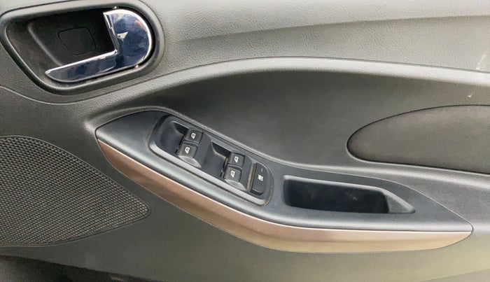 2018 Ford FREESTYLE TITANIUM PLUS 1.5 DIESEL, Diesel, Manual, 28,499 km, Driver Side Door Panels Control