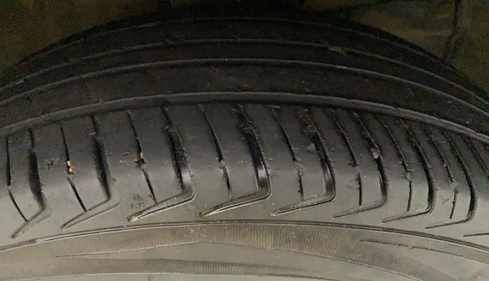 2021 Maruti New Wagon-R LXI CNG (O) 1.0, CNG, Manual, 42,753 km, Right Front Tyre Tread