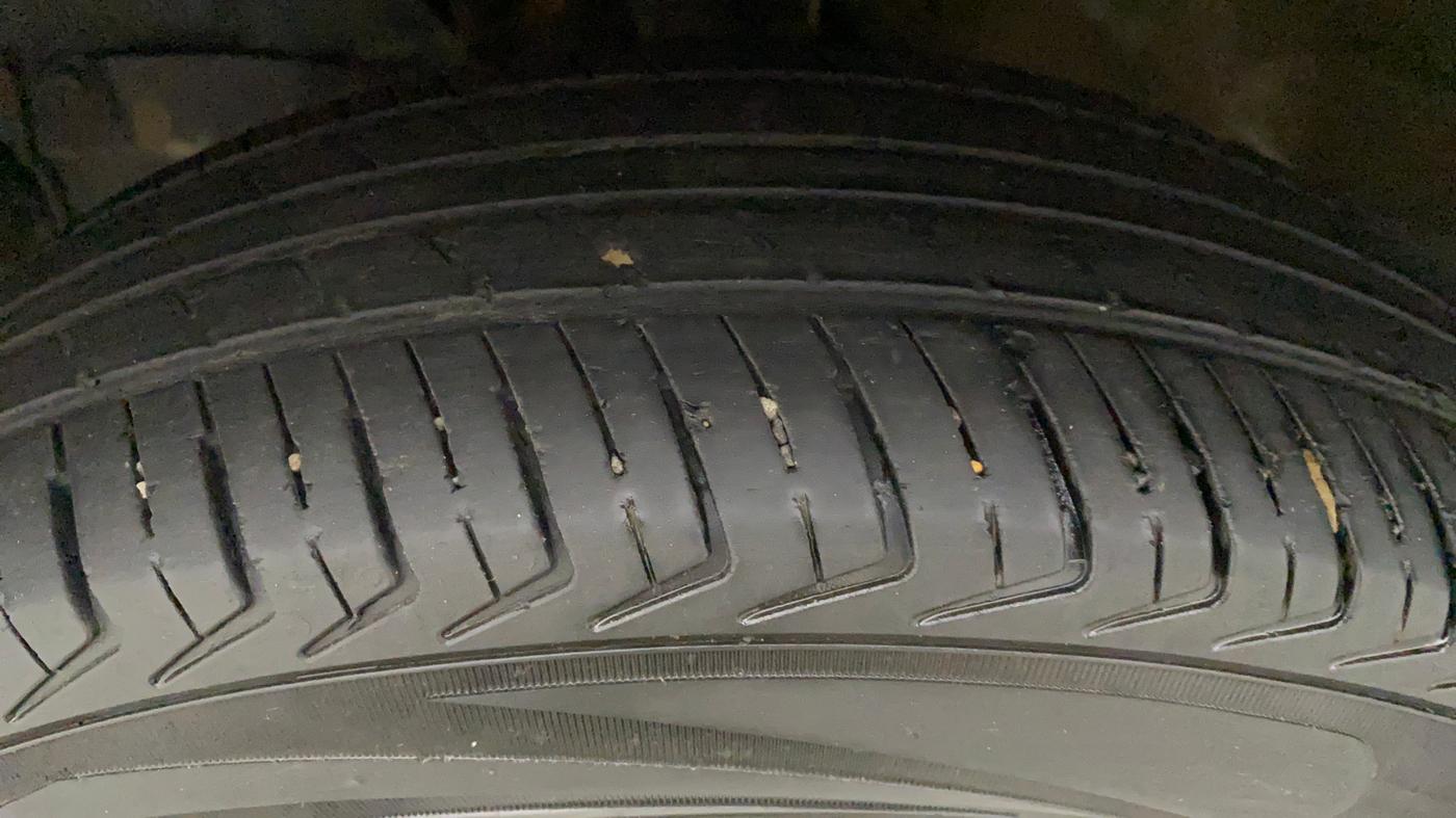 2021 Maruti New Wagon-R LXI CNG (O) 1.0, CNG, Manual, 42,753 km, Left Front Tyre Tread