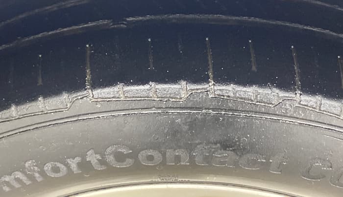 2012 Renault Scala RXZ DIESEL, Diesel, Manual, 1,37,209 km, Left Front Tyre Tread