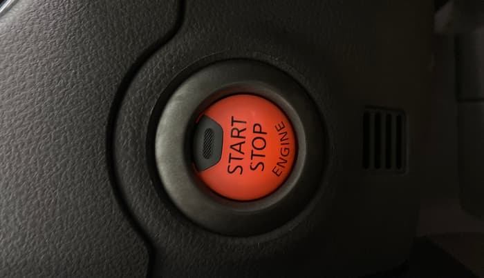 2012 Renault Scala RXZ DIESEL, Diesel, Manual, 1,37,209 km, Keyless Start/ Stop Button