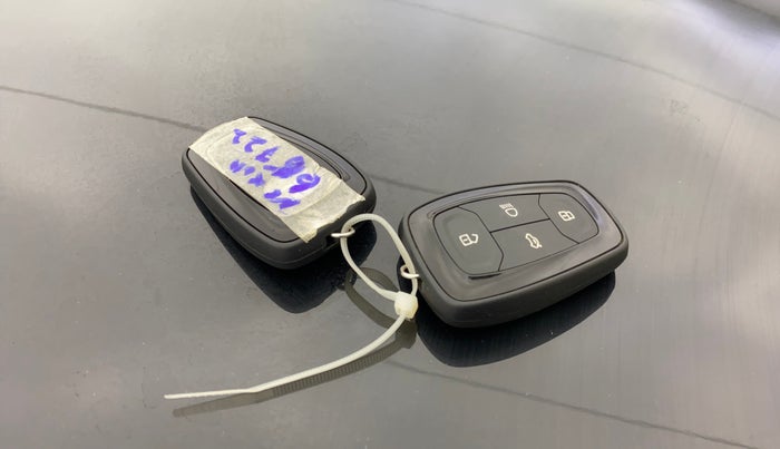 2024 Tata NEXON Creative Plus S 1.2 Revotron 6MT Dark Edition, Petrol, Manual, 3,093 km, Key Close Up