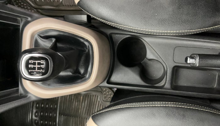 2015 Hyundai Xcent S 1.2, Petrol, Manual, 44,917 km, Gear Lever