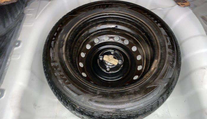 2013 Hyundai Verna FLUIDIC 1.6 VTVT EX, Petrol, Manual, 94,627 km, Spare Tyre