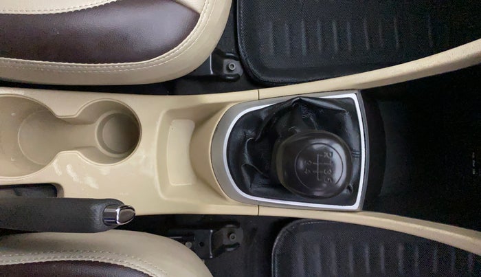 2013 Hyundai Verna FLUIDIC 1.6 VTVT EX, Petrol, Manual, 94,627 km, Gear Lever