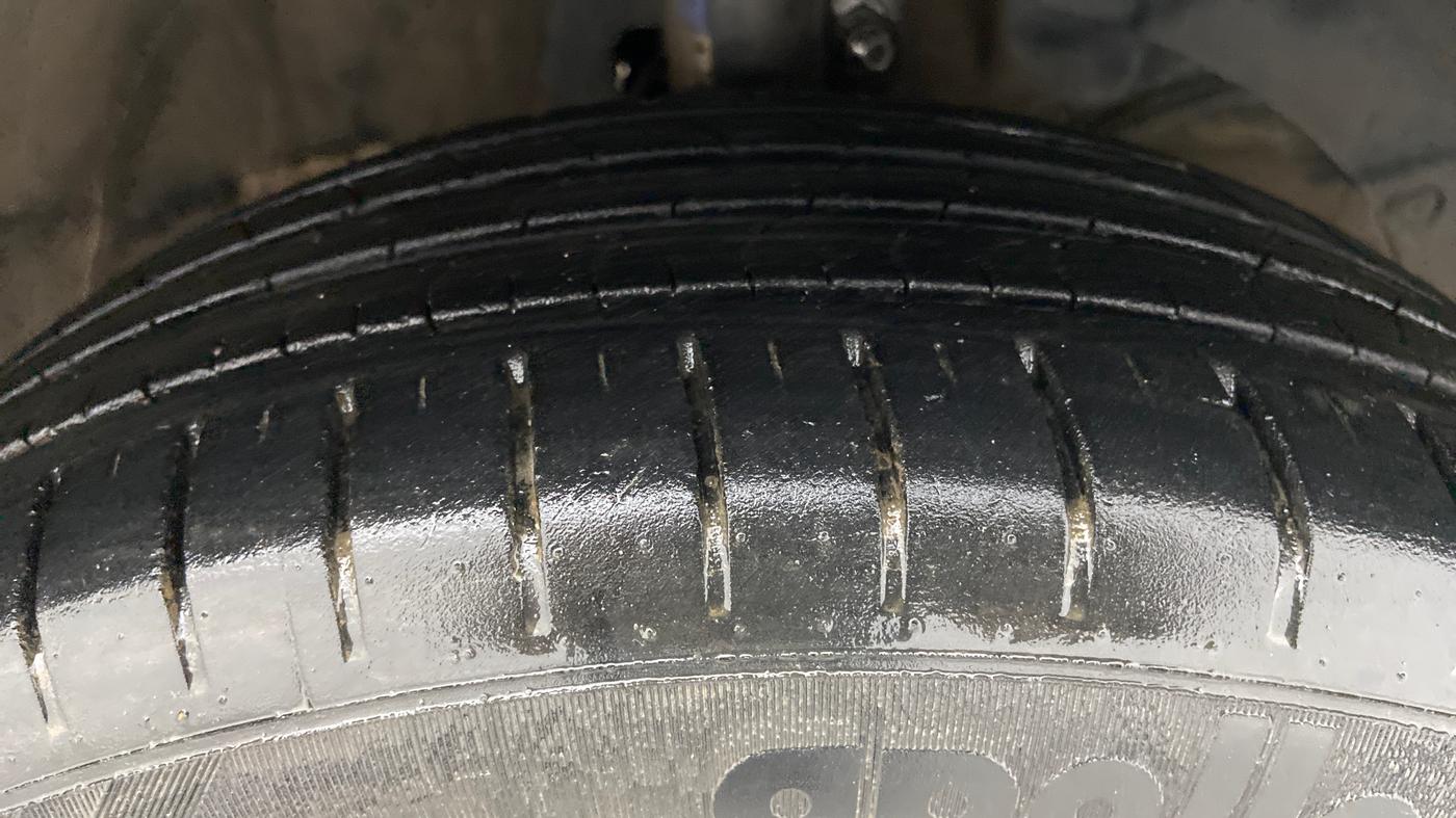 2021 Maruti Baleno ZETA CVT PETROL 1.2, Petrol, Automatic, 45,356 km, Right Front Tyre Tread