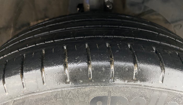 2021 Maruti Baleno ZETA CVT PETROL 1.2, Petrol, Automatic, 45,356 km, Right Front Tyre Tread