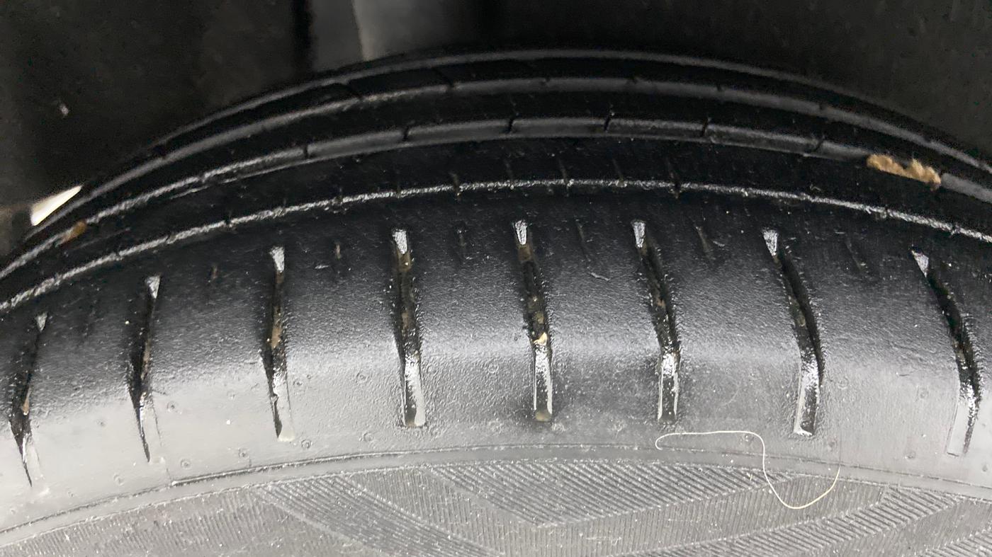 2021 Maruti Baleno ZETA CVT PETROL 1.2, Petrol, Automatic, 45,356 km, Right Rear Tyre Tread