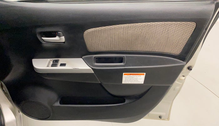 2015 Maruti Wagon R 1.0 LXI CNG, CNG, Manual, 83,213 km, Driver Side Door Panels Control