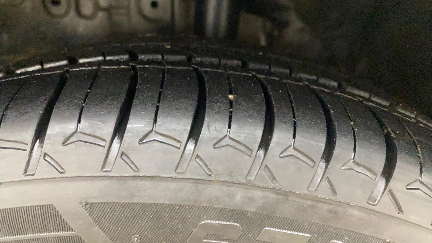 2015 Toyota Etios GD, Diesel, Manual, 86,217 km, Left Front Tyre Tread