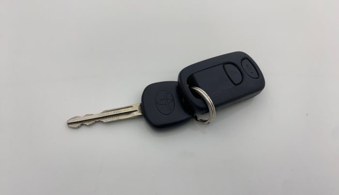 2015 Toyota Etios GD, Diesel, Manual, 86,134 km, Key Close Up