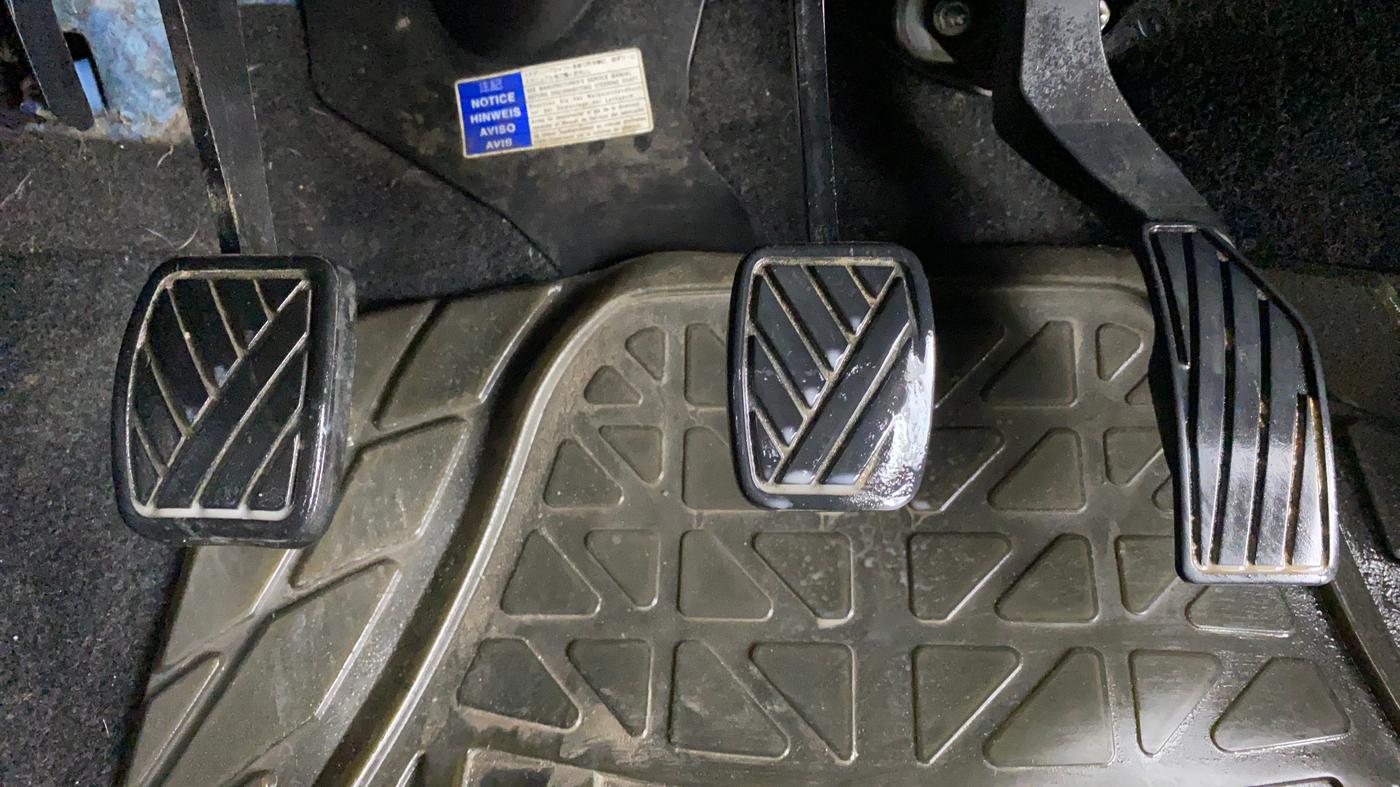 2012 Maruti Swift ZXI D, Petrol, Manual, 96,704 km, Pedals
